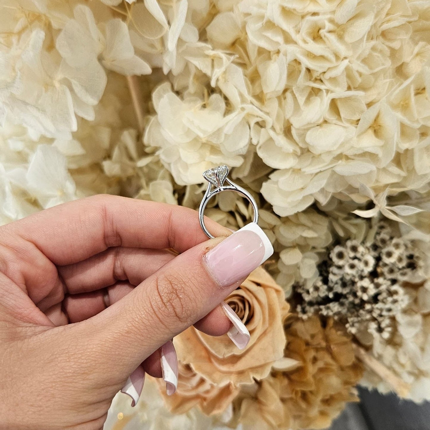 1.88ct Round Cut Lab Grown Jasmine Design White Gold