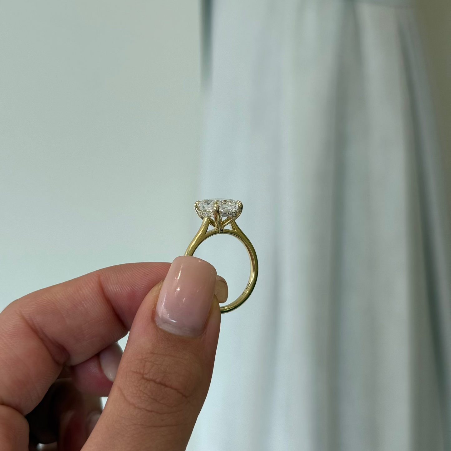 4.05ct Cushion Cut Lab Grown Custom Bella Design 18ct Yellow Gold