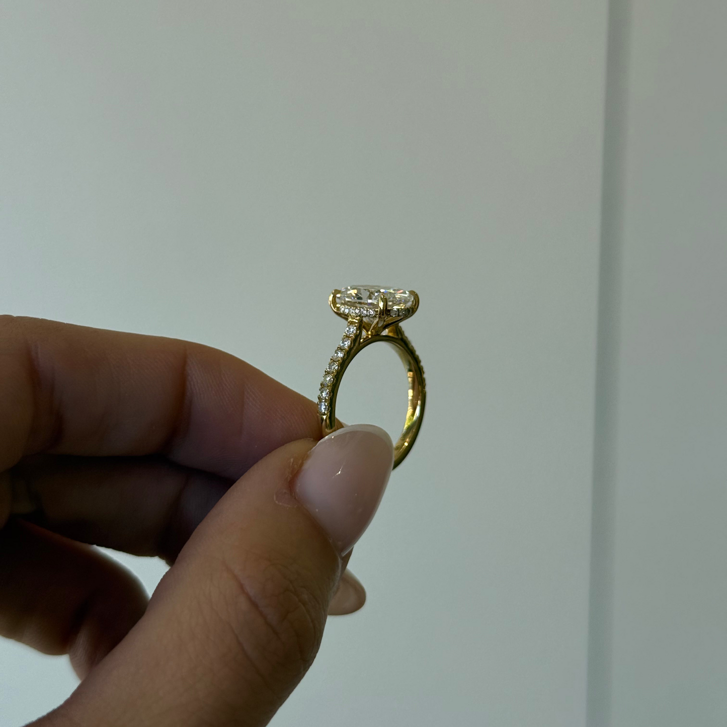 3.10ct Oval Cut Lab Grown Aria Design Yellow Gold