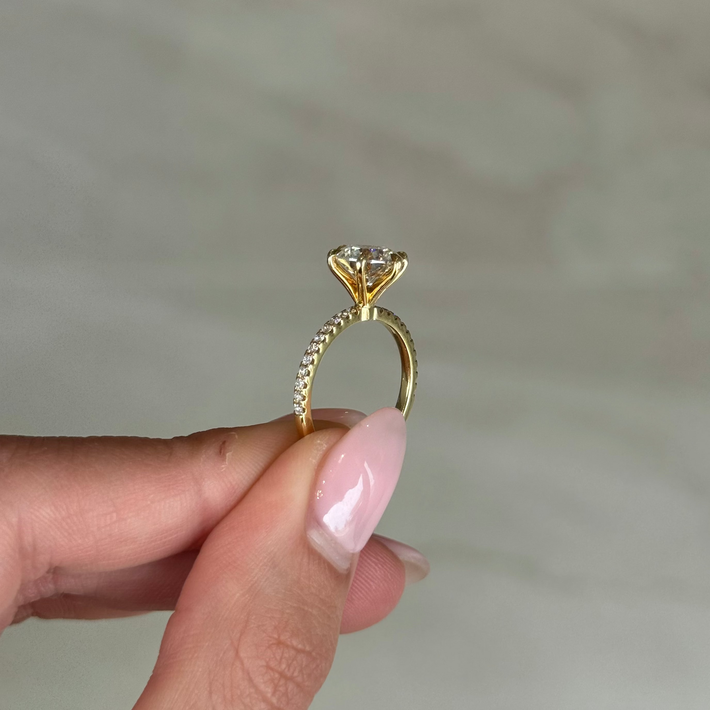 2.01ct Round Cut Natural Grown Veneto Design Yellow Gold