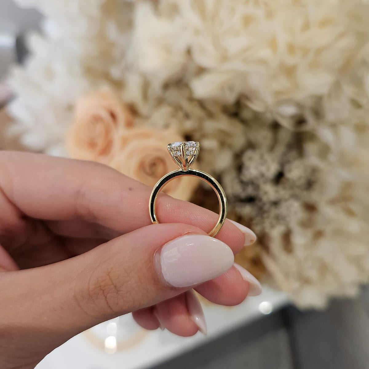 1.57ct Round Cut Lab Grown Audrey Design Yellow Gold