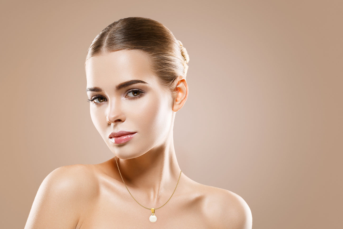 Freshwater Pearl Button & Diamond Drop Pendant