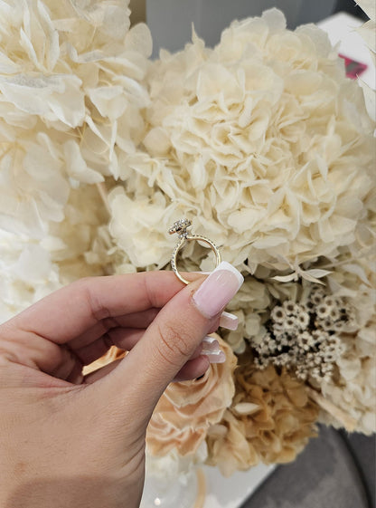 1.23ct Round Cut Lab Grown Pissarro Design Yellow Gold