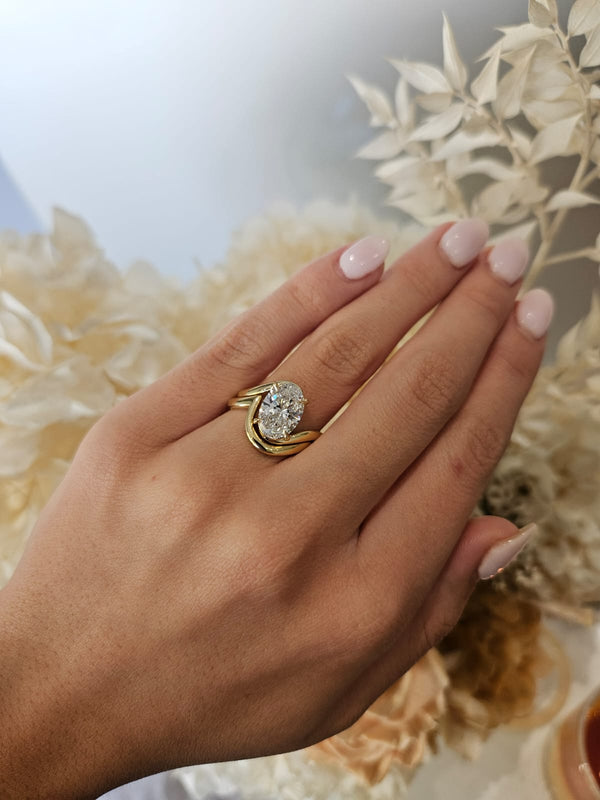 2.53ct Oval Cut Lab Grown Bronte Design Yellow Gold