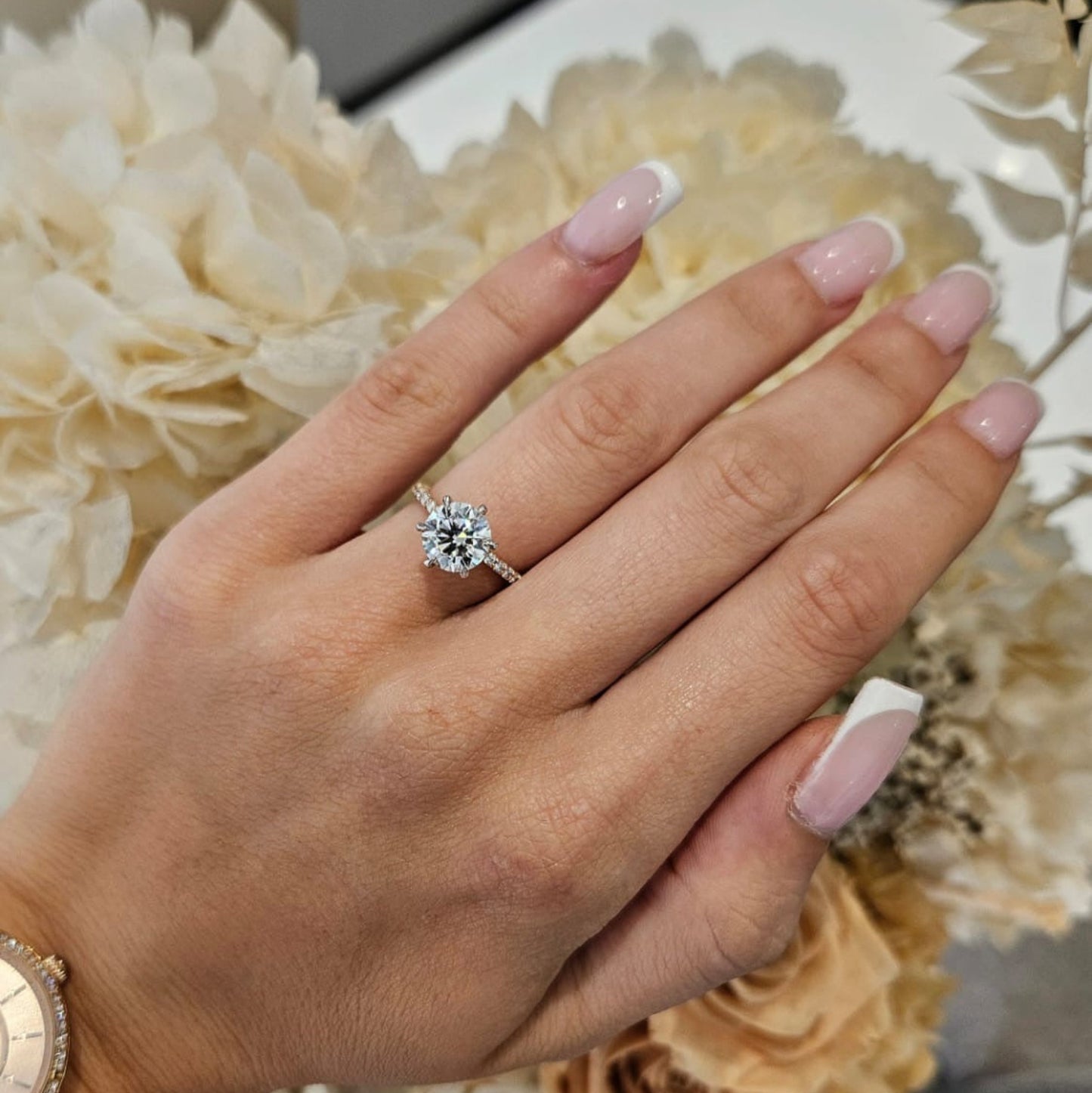 2.05ct Round Cut Lab Grown Veneto Design Two-tone