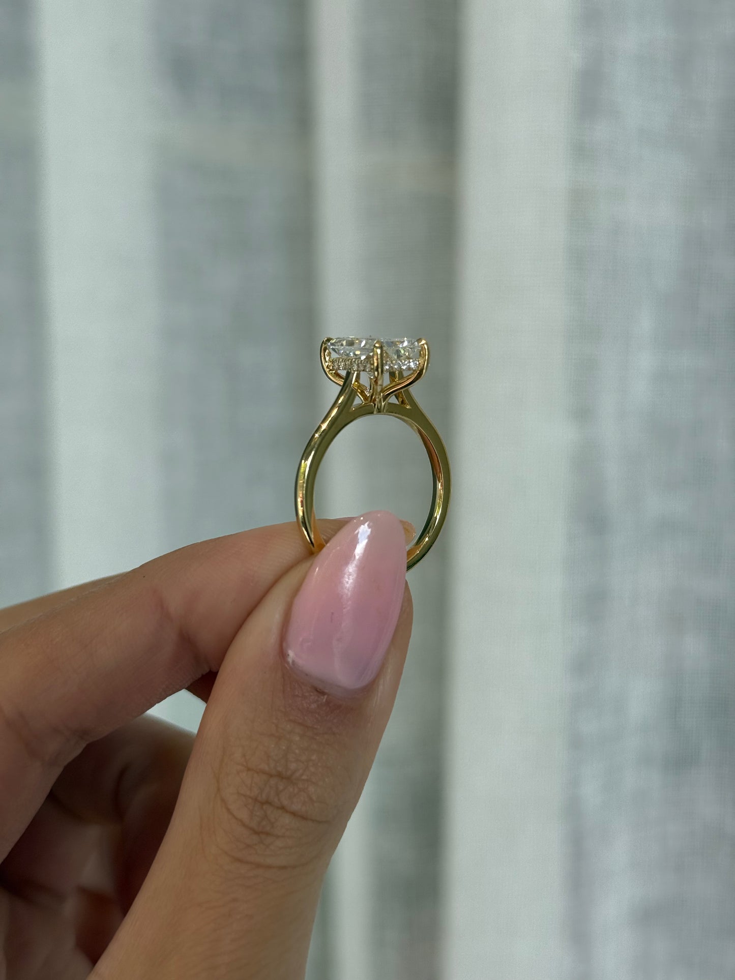 2.53ct Radiant Cut Lab Grown Bella Design Yellow Gold