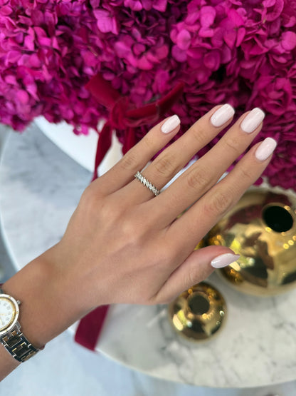 Rosa Design Natural Diamond Wedding Band