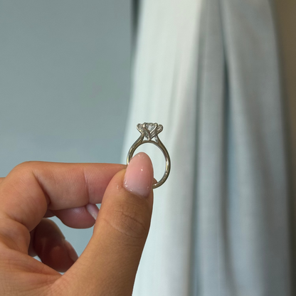 2.50ct Round Cut Lab Grown Custom Tulip Design Platinum