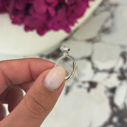 0.70ct Pear Cut Natural Diamond Grandi Design Platinum