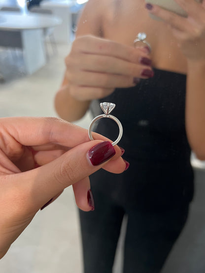 1.53ct Round Cut Lab Grown Henri Design White Gold