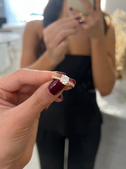 1.03ct Round Cut Lab Grown Bassano Design Yellow Gold