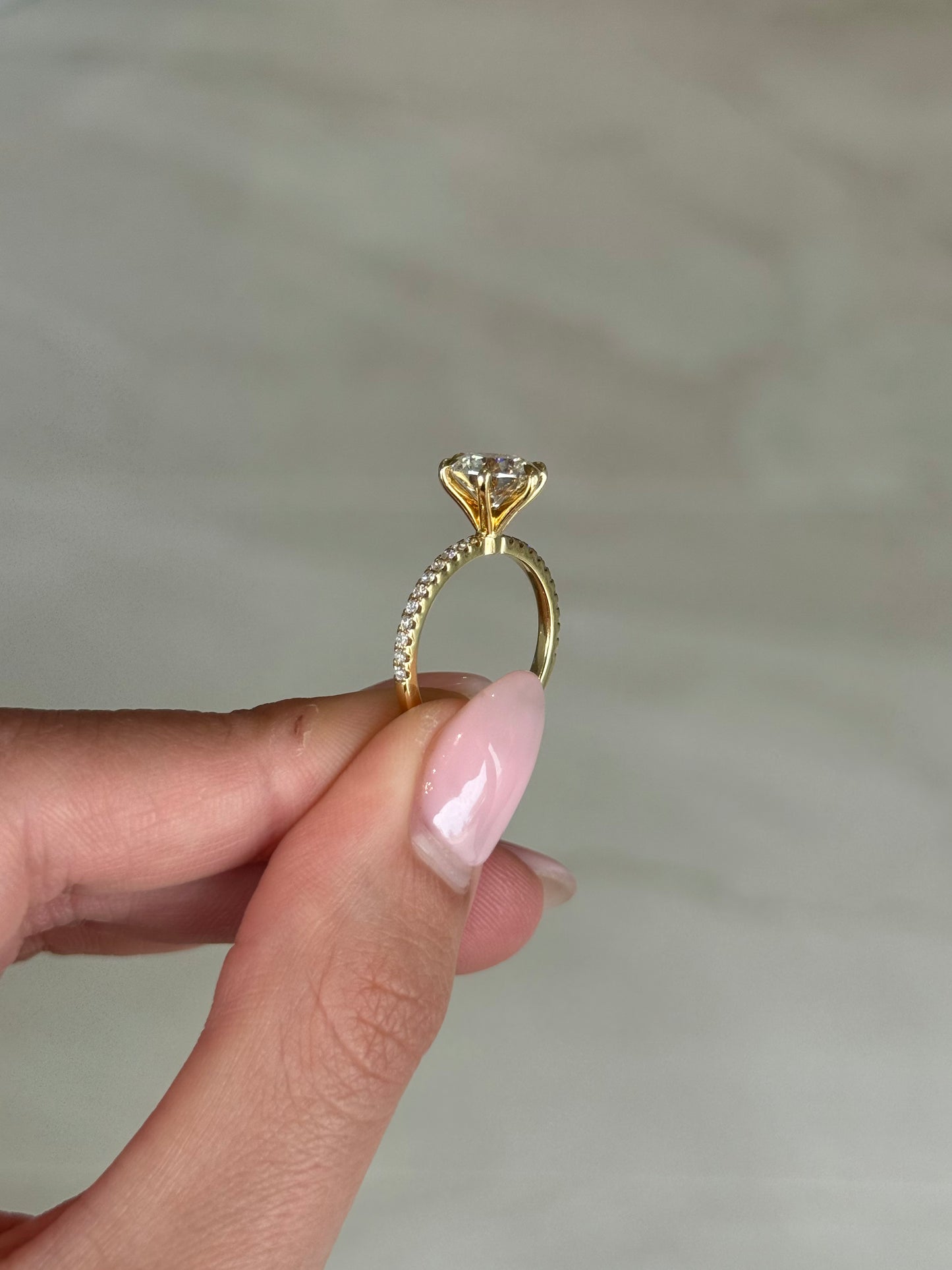 2.01ct Round Cut Natural Grown Veneto Design Yellow Gold