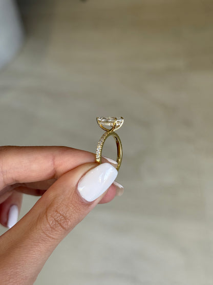 2.06ct Pear Cut Lab Grown Bassano Design Yellow Gold