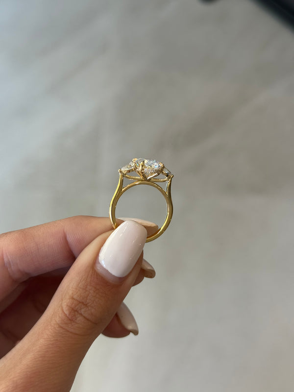 3.01ct Oval Cut Lab Grown Rosetta Design Yellow Gold