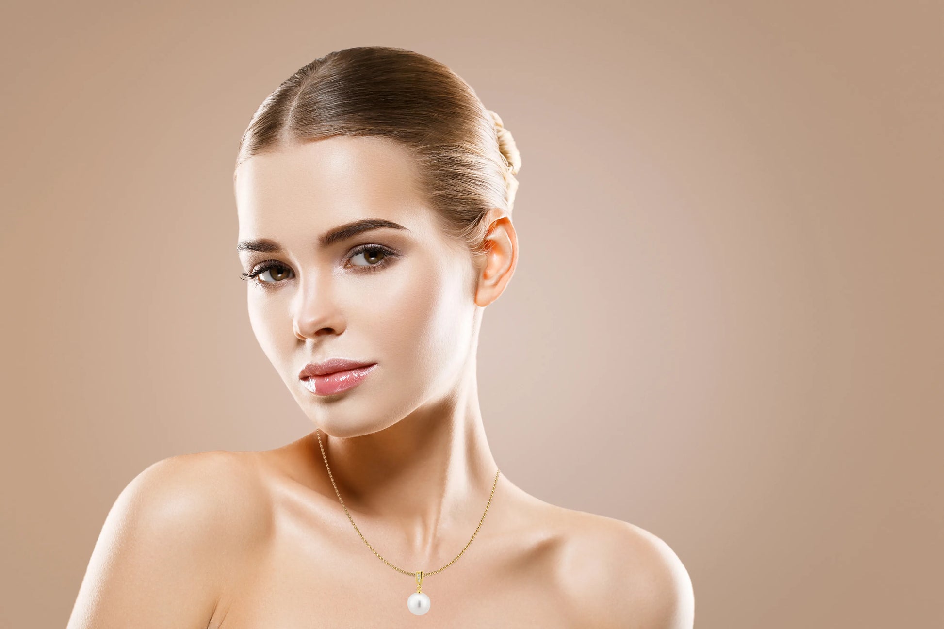 South Sea Pearl & Diamond Pendant model