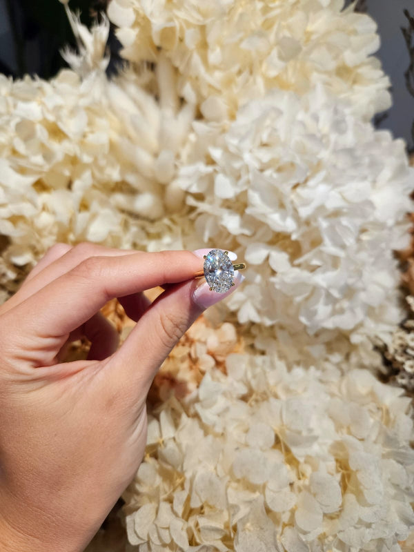 6.00ct Oval Cut Lab Grown Bella Design Yellow Gold