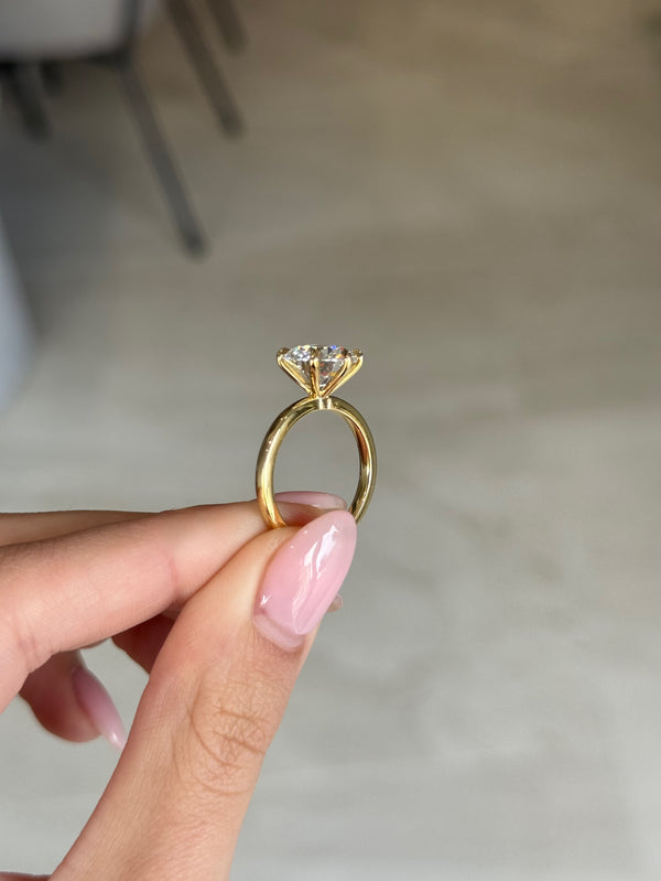 3.55ct Round Cut Lab Grown Henri Design Yellow Gold